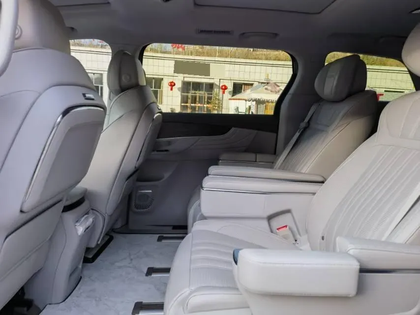 2022 Roewe iMAX8 2.0T 234HP L4 8AT,autocango,china used car exporter,china ev exporter,chinese used car exporter,chinese used ev exporter