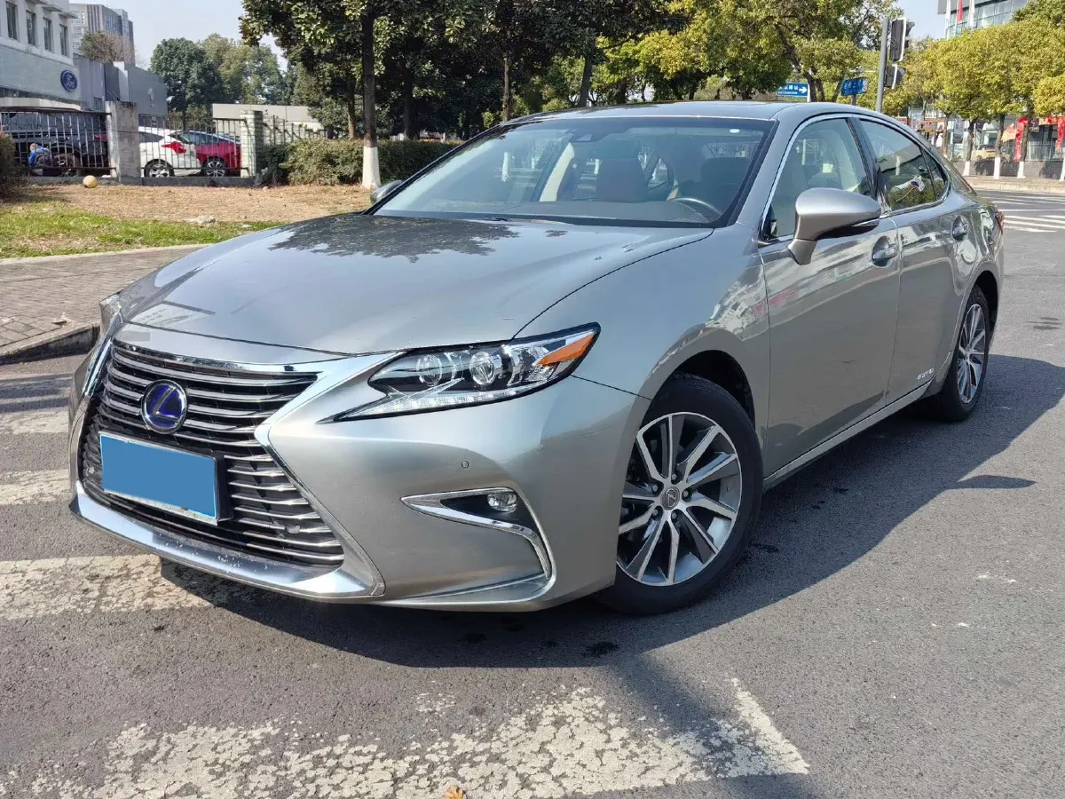 2017 Lexus ES 2.5L 160HP L4 E-CVT Hybrid,autocango,china used car exporter,china ev exporter,chinese used car exporter,chinese used ev exporter