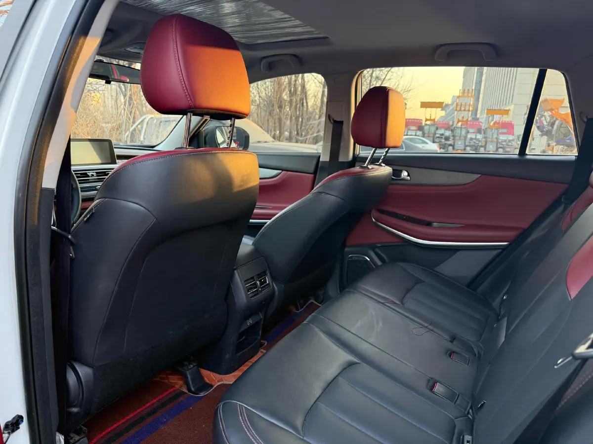 2023 ChangAn CS75 1.5T 188HP L4 7DCT,autocango,china used car exporter,china ev exporter,chinese used car exporter,chinese used ev exporter