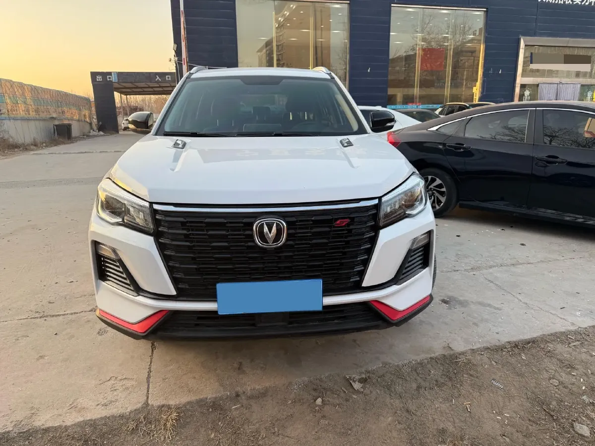 2023 ChangAn CS75 1.5T 188HP L4 7DCT,autocango,china used car exporter,china ev exporter,chinese used car exporter,chinese used ev exporter