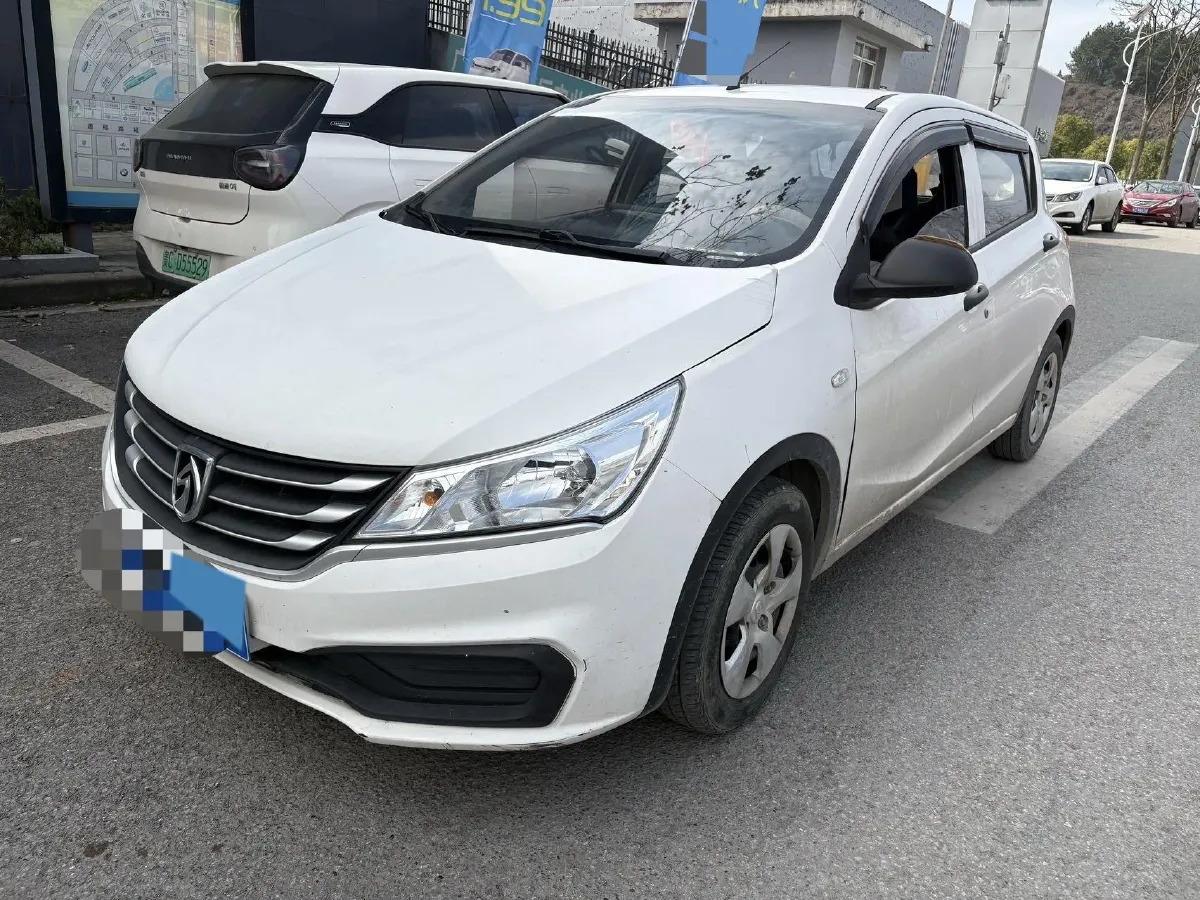 2016 BaoJun 310 1.2L 82HP L4 5MT,autocango,china used car exporter,china ev exporter,chinese used car exporter,chinese used ev exporter