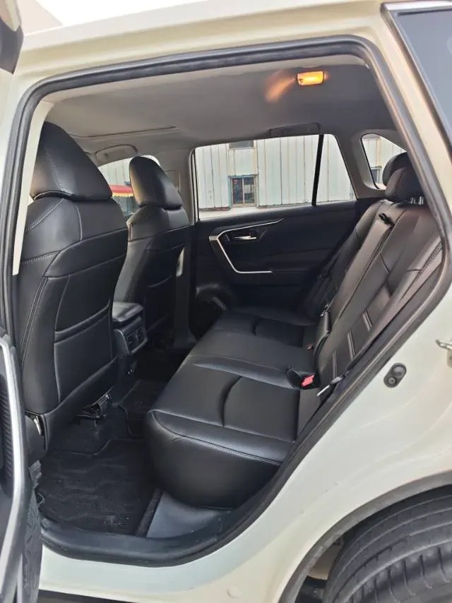 2020 Toyota RAV4 2.0L 171HP L4 CVT,autocango,china used car exporter,china ev exporter,chinese used car exporter,chinese used ev exporter