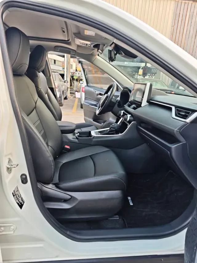 2020 Toyota RAV4 2.0L 171HP L4 CVT,autocango,china used car exporter,china ev exporter,chinese used car exporter,chinese used ev exporter