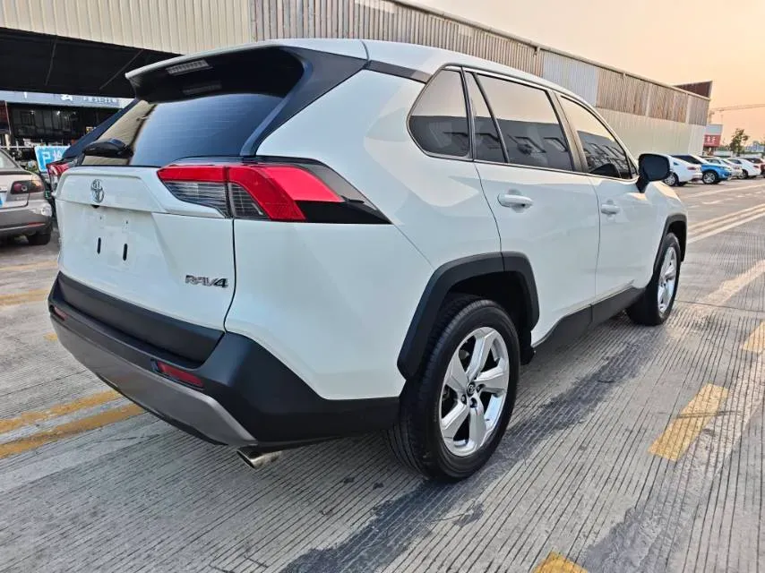 2020 Toyota RAV4 2.0L 171HP L4 CVT,autocango,china used car exporter,china ev exporter,chinese used car exporter,chinese used ev exporter