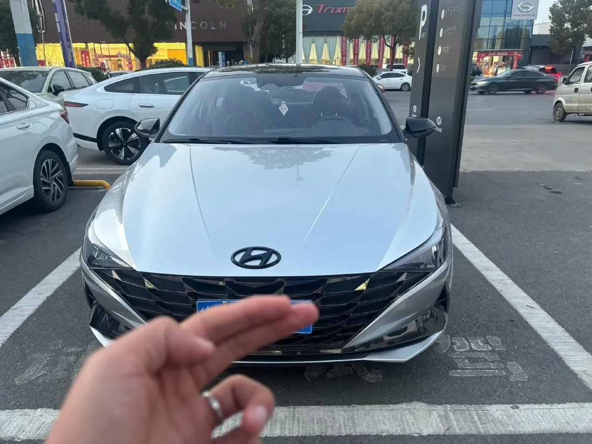 2022 Hyundai Elantra 1.5L 115HP L4 CVT,autocango,china used car exporter,china ev exporter,chinese used car exporter,chinese used ev exporter