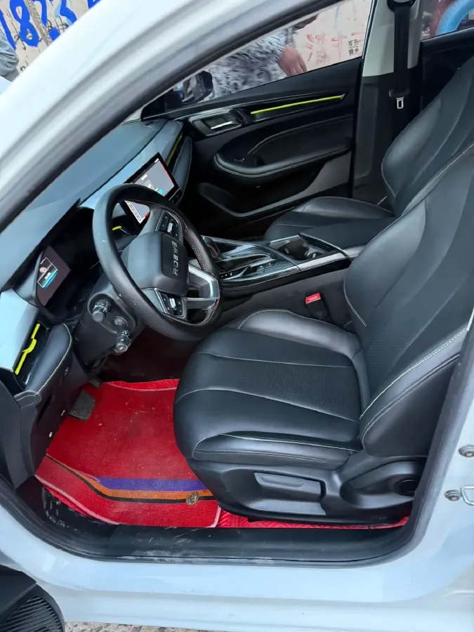 2021 Roewe i5 1.5L 120HP L4 5MT,autocango,china used car exporter,china ev exporter,chinese used car exporter,chinese used ev exporter