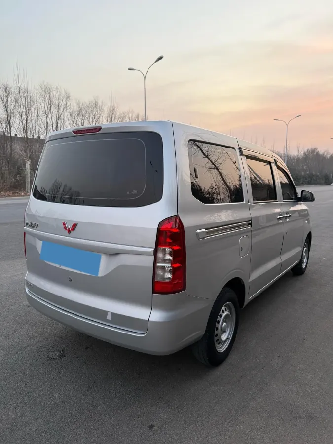 2022 JinBei Little Sea Lion X30 1.5L 102HP L4 5MT,autocango,china used car exporter,china ev exporter,chinese used car exporter,chinese used ev exporter