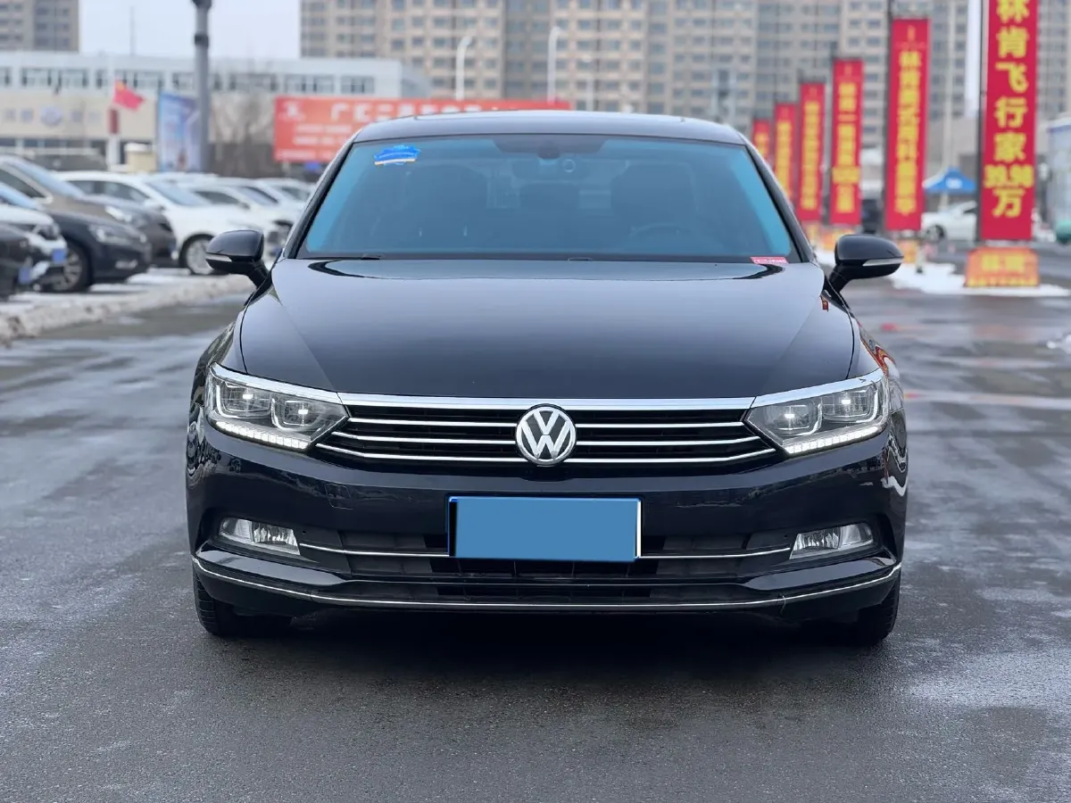 2019 Volkswagen Magotan 2.0T 186HP L4 7DCT,autocango,china used car exporter,china ev exporter,chinese used car exporter,chinese used ev exporter