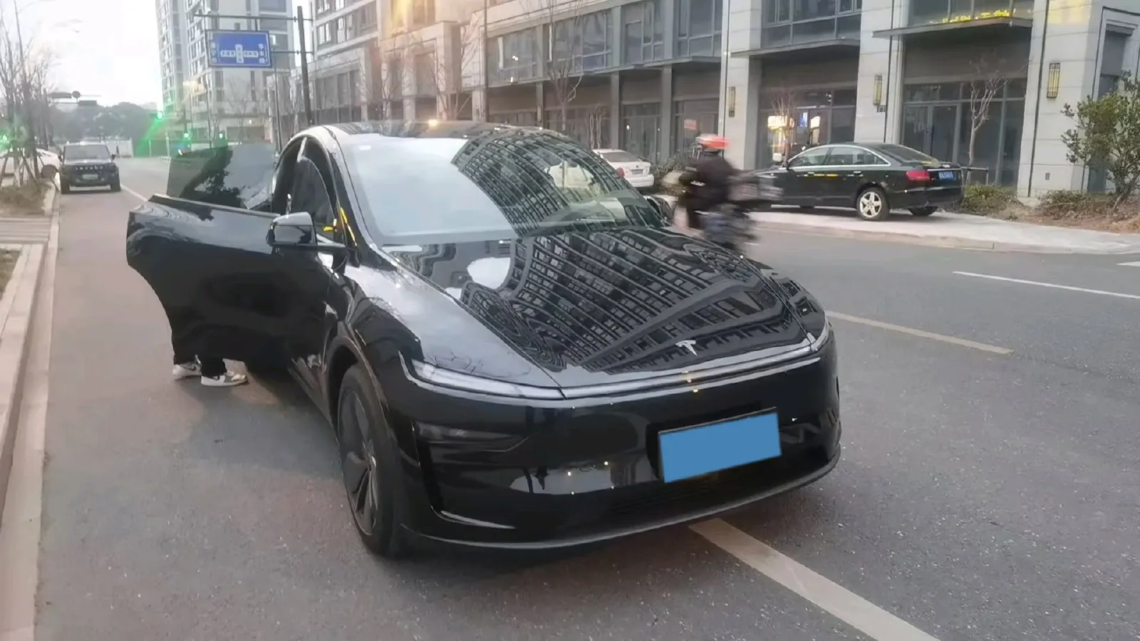 2026 Tesla Model Y BEV,autocango,china used car exporter,china ev exporter,chinese used car exporter,chinese used ev exporter