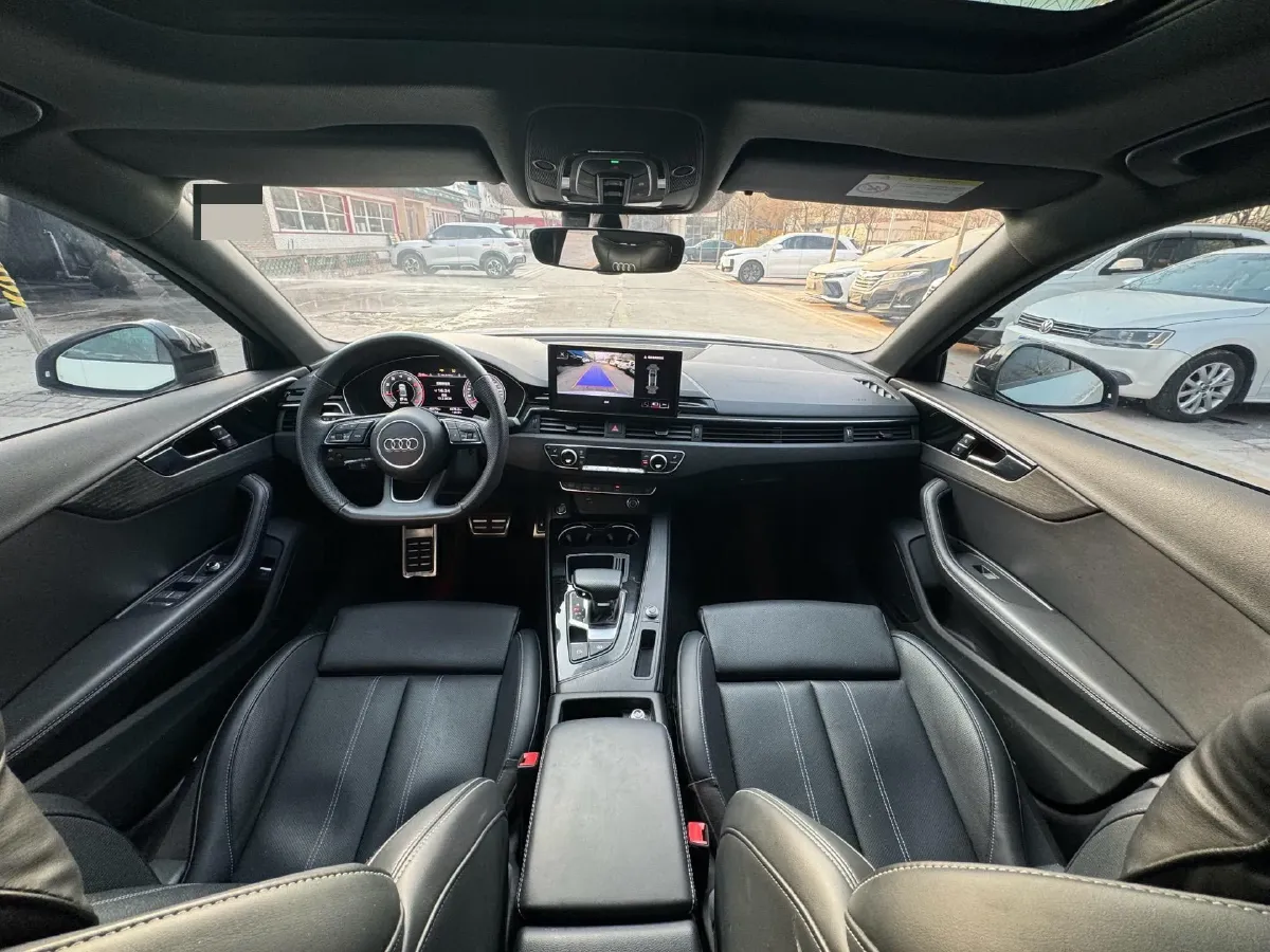 2024 Audi A4L 2.0T 190HP L4 7DCT,autocango,china used car exporter,china ev exporter,chinese used car exporter,chinese used ev exporter