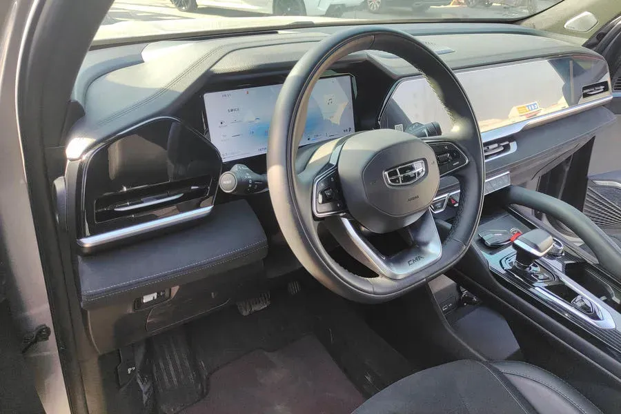 2024 Geely Monjaro 2.0T 238HP L4 8AT,autocango,china used car exporter,china ev exporter,chinese used car exporter,chinese used ev exporter