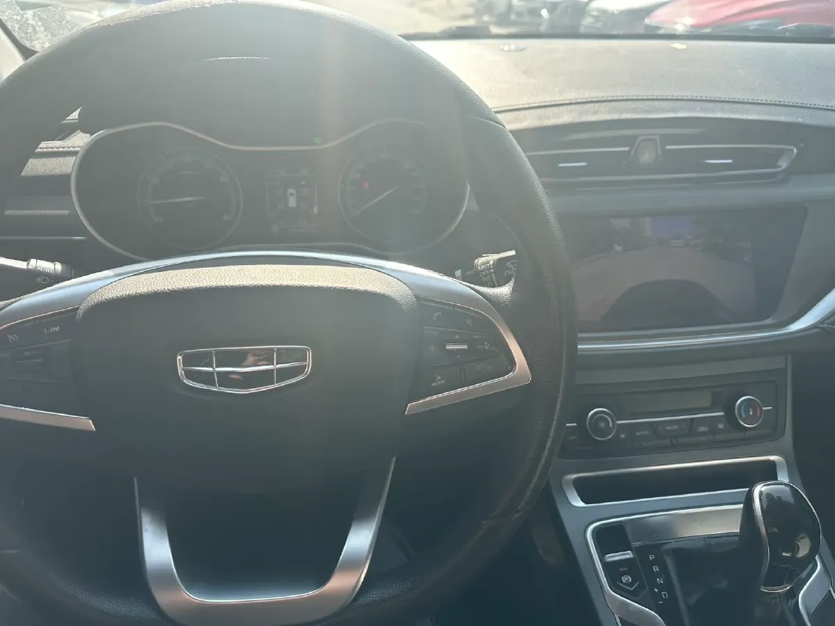 2021 BaoJun 530 1.5T 147HP L4 CVT,autocango,china used car exporter,china ev exporter,chinese used car exporter,chinese used ev exporter