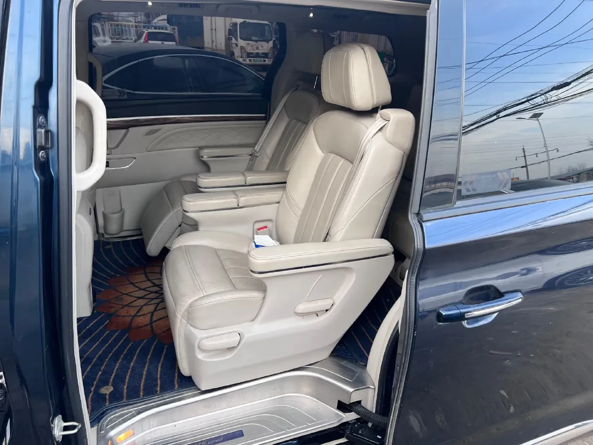 2018 GAC Trumpchi M8 2.0T 201HP L4 6AT,autocango,china used car exporter,china ev exporter,chinese used car exporter,chinese used ev exporter