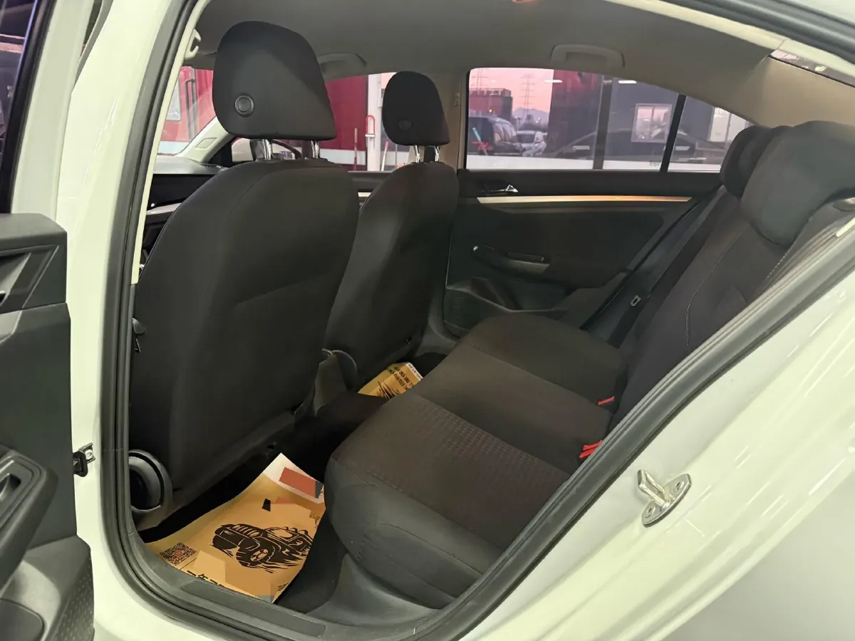 2019 Bestune T77 1.2T 143HP L4 7DCT,autocango,china used car exporter,china ev exporter,chinese used car exporter,chinese used ev exporter