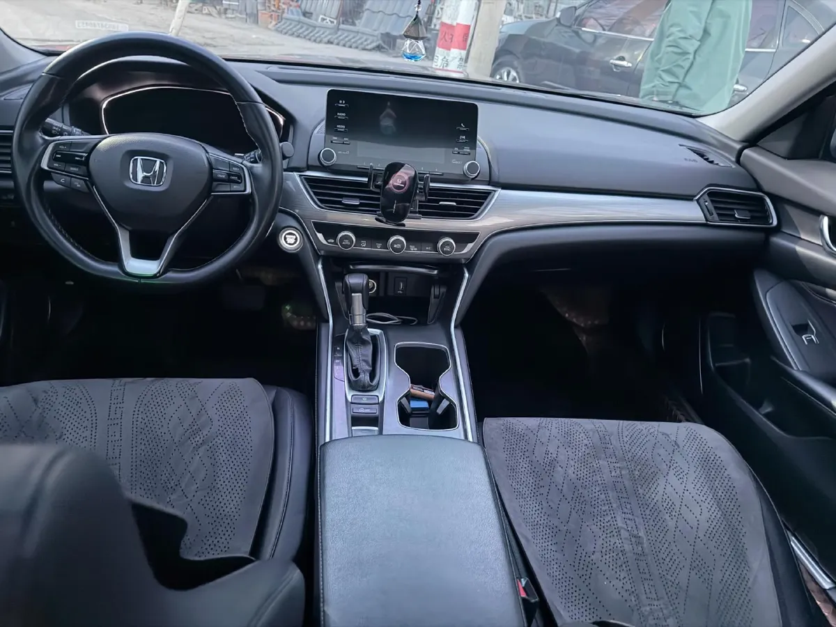 2018 Honda Accord 1.5T 194HP L4 CVT,autocango,china used car exporter,china ev exporter,chinese used car exporter,chinese used ev exporter