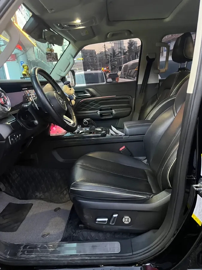 2021 Tank 300 2.0T 227HP L4 8AT,autocango,china used car exporter,china ev exporter,chinese used car exporter,chinese used ev exporter