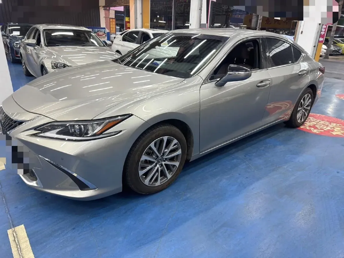 2023 Lexus ES 2.0L 173HP L4 CVT,autocango,china used car exporter,china ev exporter,chinese used car exporter,chinese used ev exporter