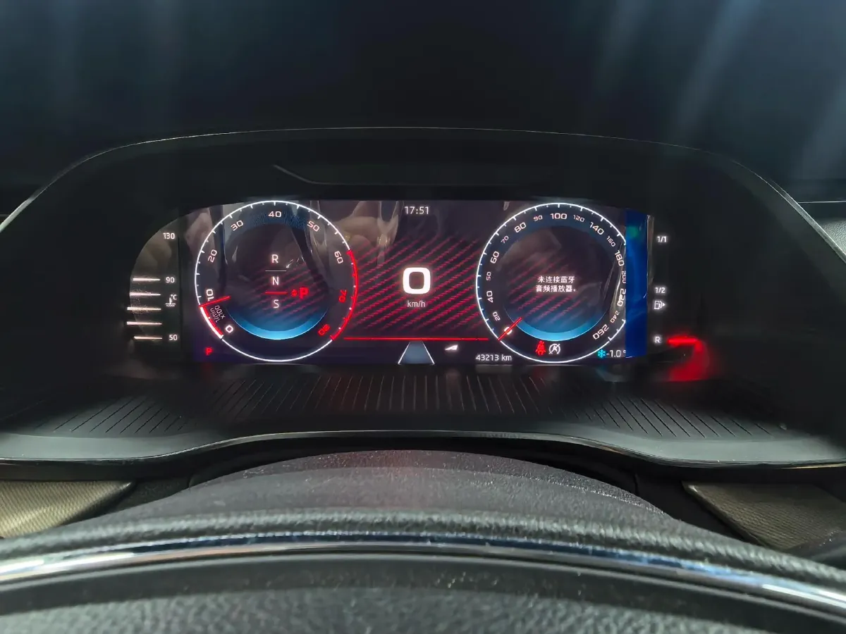 2022 Skoda Octavia 1.4T 150HP L4 7DCT,autocango,china used car exporter,china ev exporter,chinese used car exporter,chinese used ev exporter