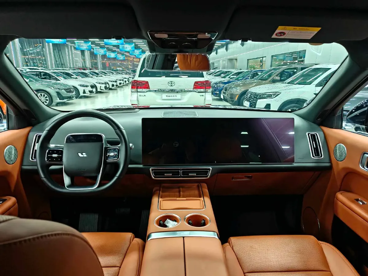 2023 Li L8 Range Extended 154HP REEV 40.9KWH,autocango,china used car exporter,china ev exporter,chinese used car exporter,chinese used ev exporter