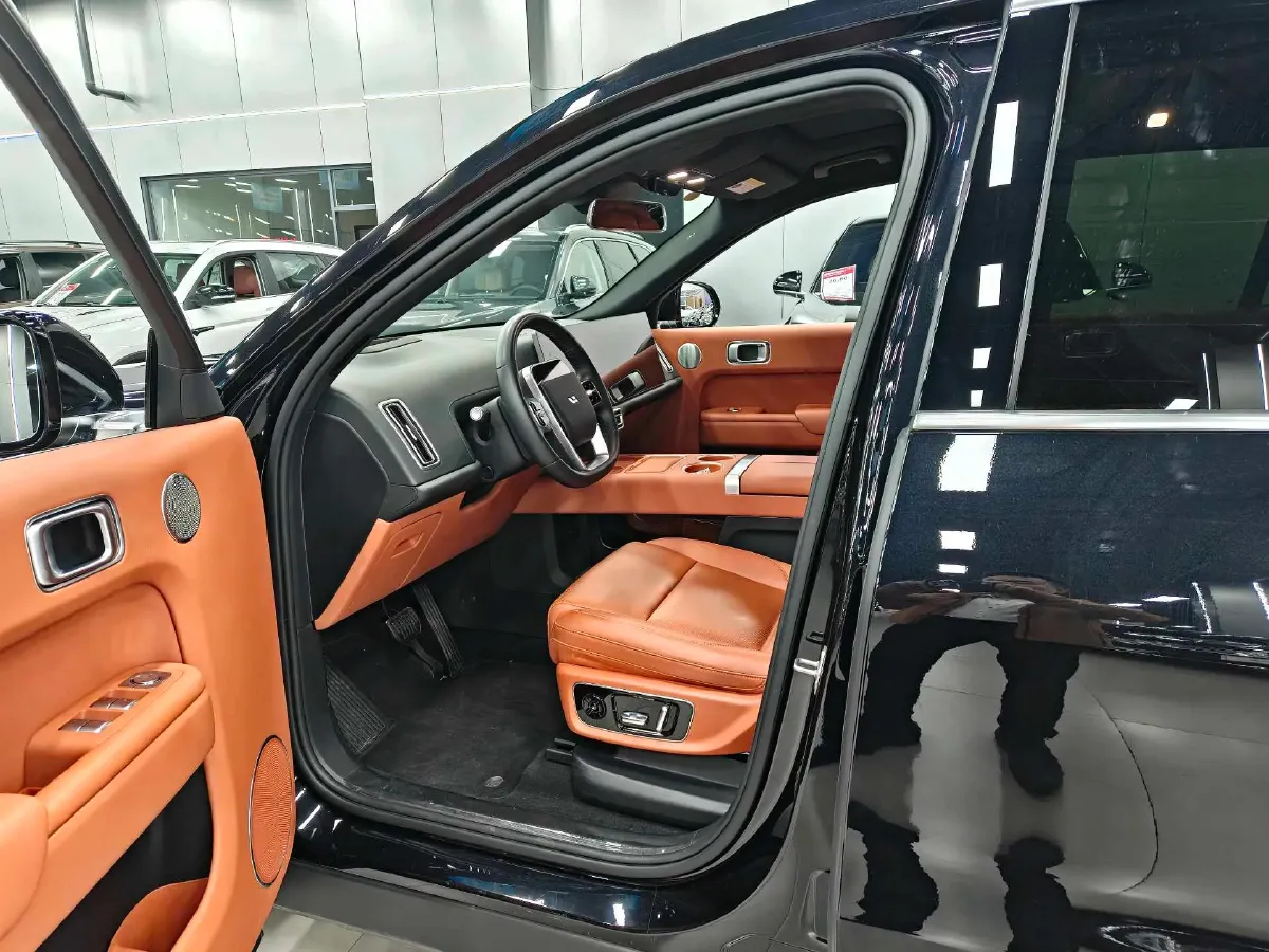 2023 Li L8 Range Extended 154HP REEV 40.9KWH,autocango,china used car exporter,china ev exporter,chinese used car exporter,chinese used ev exporter