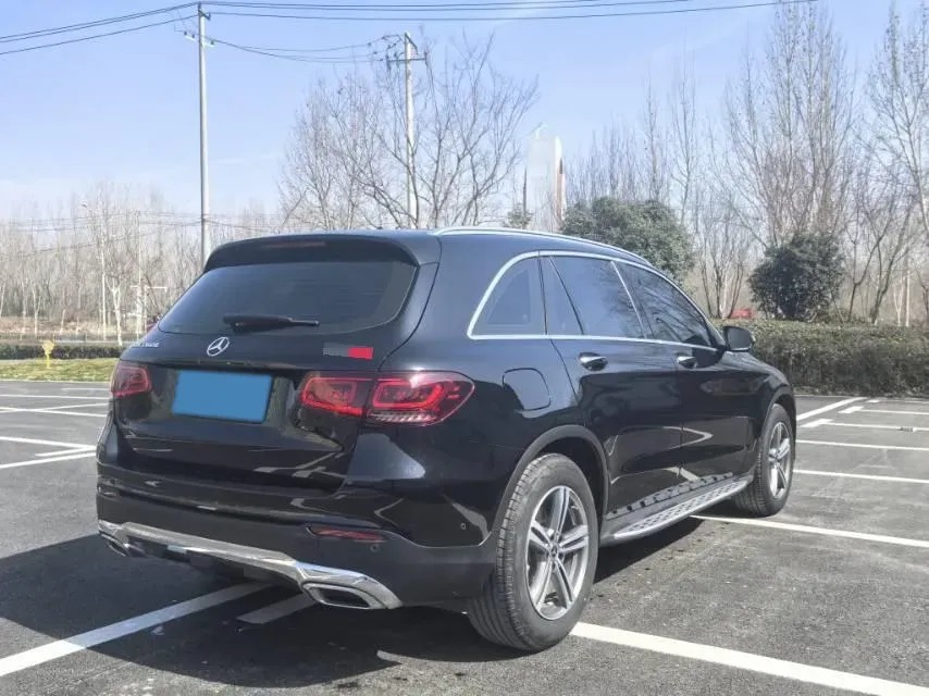 2021 Mercedes-Benz GLC Class 2.0T 197HP L4 9AT,autocango,china used car exporter,china ev exporter,chinese used car exporter,chinese used ev exporter