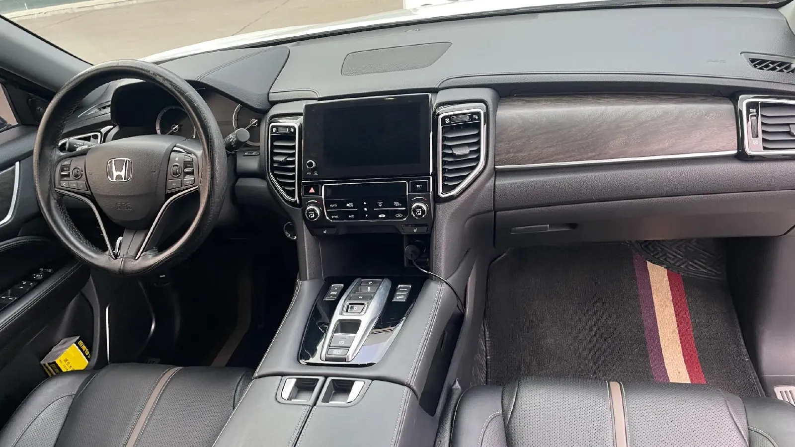 2020 Honda UR-V 2.0T 272HP L4 9AT,autocango,china used car exporter,china ev exporter,chinese used car exporter,chinese used ev exporter