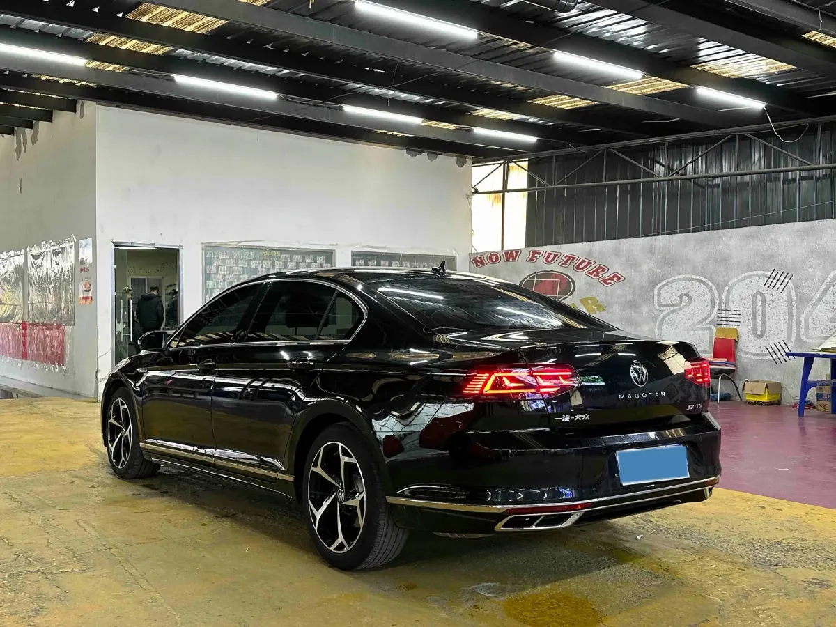 2023 Volkswagen Magotan 2.0T 186HP L4 7DCT,autocango,china used car exporter,china ev exporter,chinese used car exporter,chinese used ev exporter