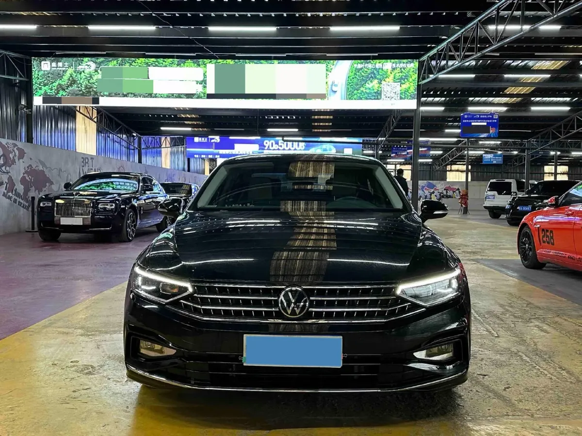 2023 Volkswagen Magotan 2.0T 186HP L4 7DCT,autocango,china used car exporter,china ev exporter,chinese used car exporter,chinese used ev exporter