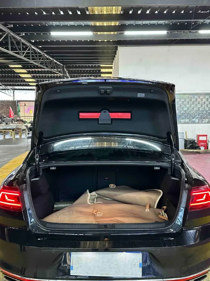 2023 Volkswagen Magotan 2.0T 186HP L4 7DCT,autocango,china used car exporter,china ev exporter,chinese used car exporter,chinese used ev exporter