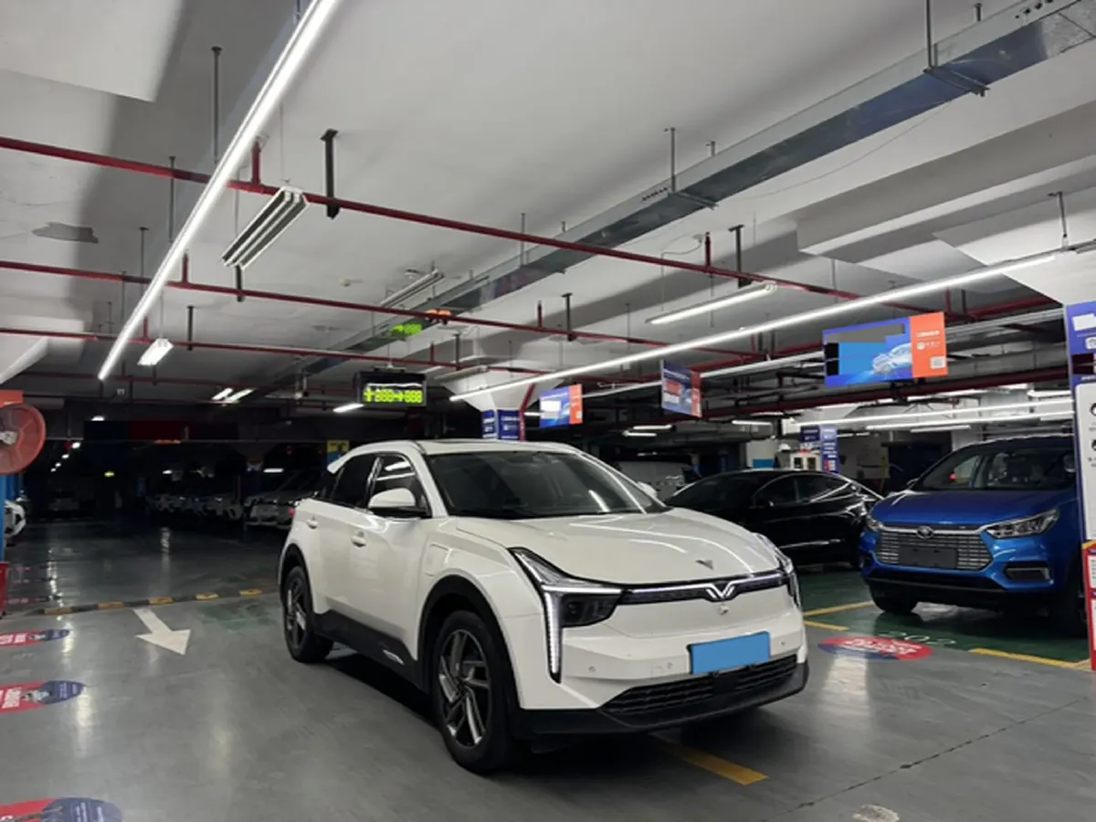2021 DongFeng Aeolus E70 BEV 52.99KWH,autocango,china used car exporter,china ev exporter,chinese used car exporter,chinese used ev exporter