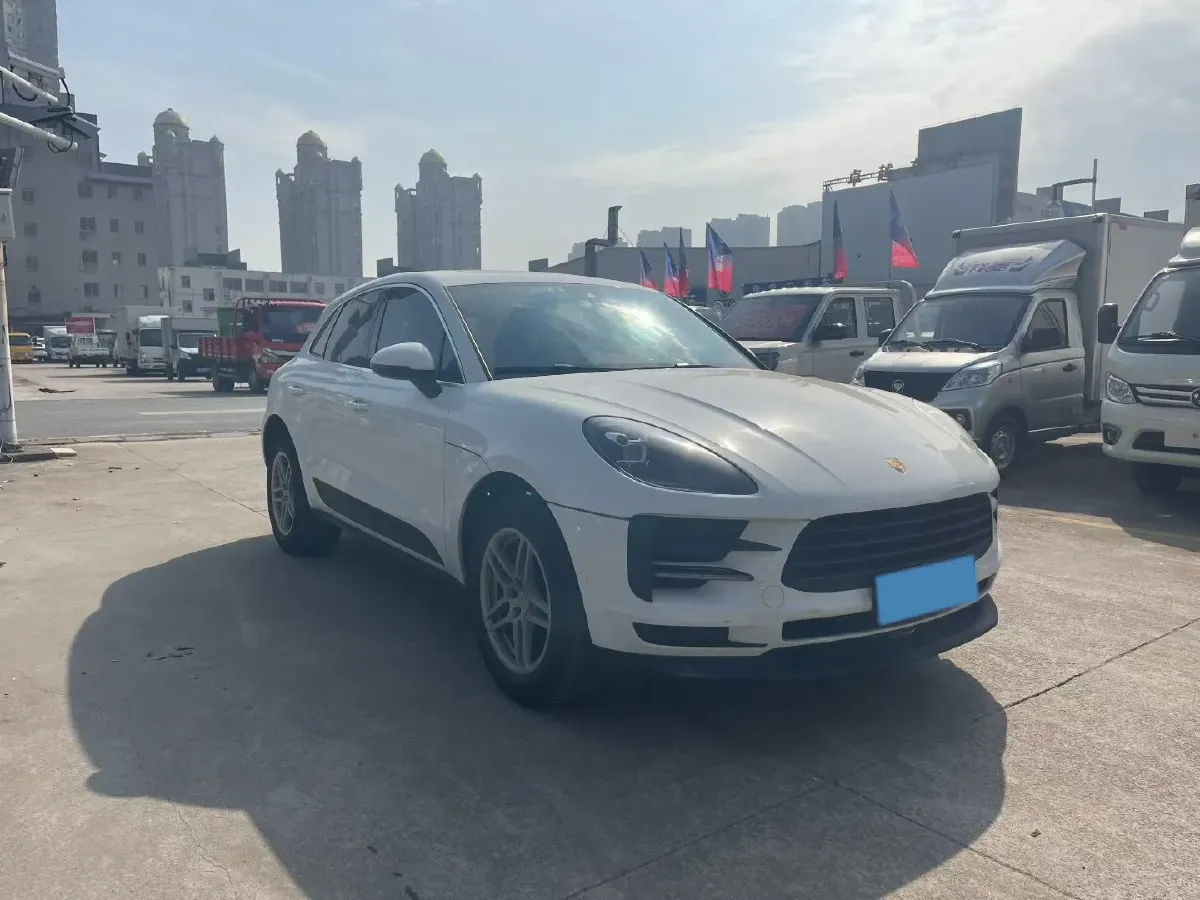 2018 Porsche Macan 2.0T 252HP L4 7DCT,autocango,china used car exporter,china ev exporter,chinese used car exporter,chinese used ev exporter