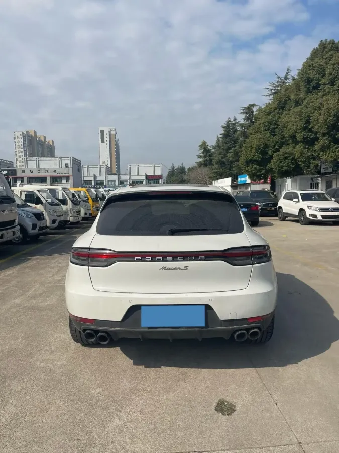 2018 Porsche Macan 2.0T 252HP L4 7DCT,autocango,china used car exporter,china ev exporter,chinese used car exporter,chinese used ev exporter