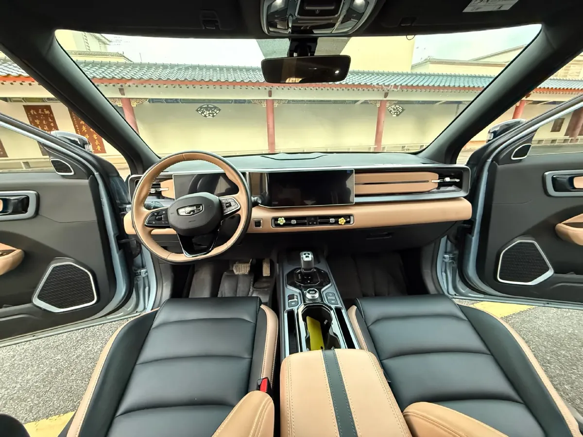 2023 Geely ICON 1.5T 181HP L4 7DCT,autocango,china used car exporter,china ev exporter,chinese used car exporter,chinese used ev exporter