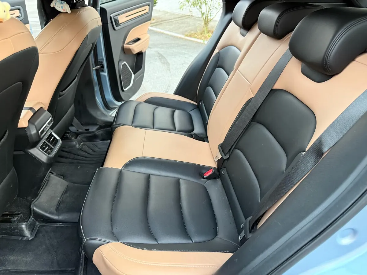 2023 Geely ICON 1.5T 181HP L4 7DCT,autocango,china used car exporter,china ev exporter,chinese used car exporter,chinese used ev exporter