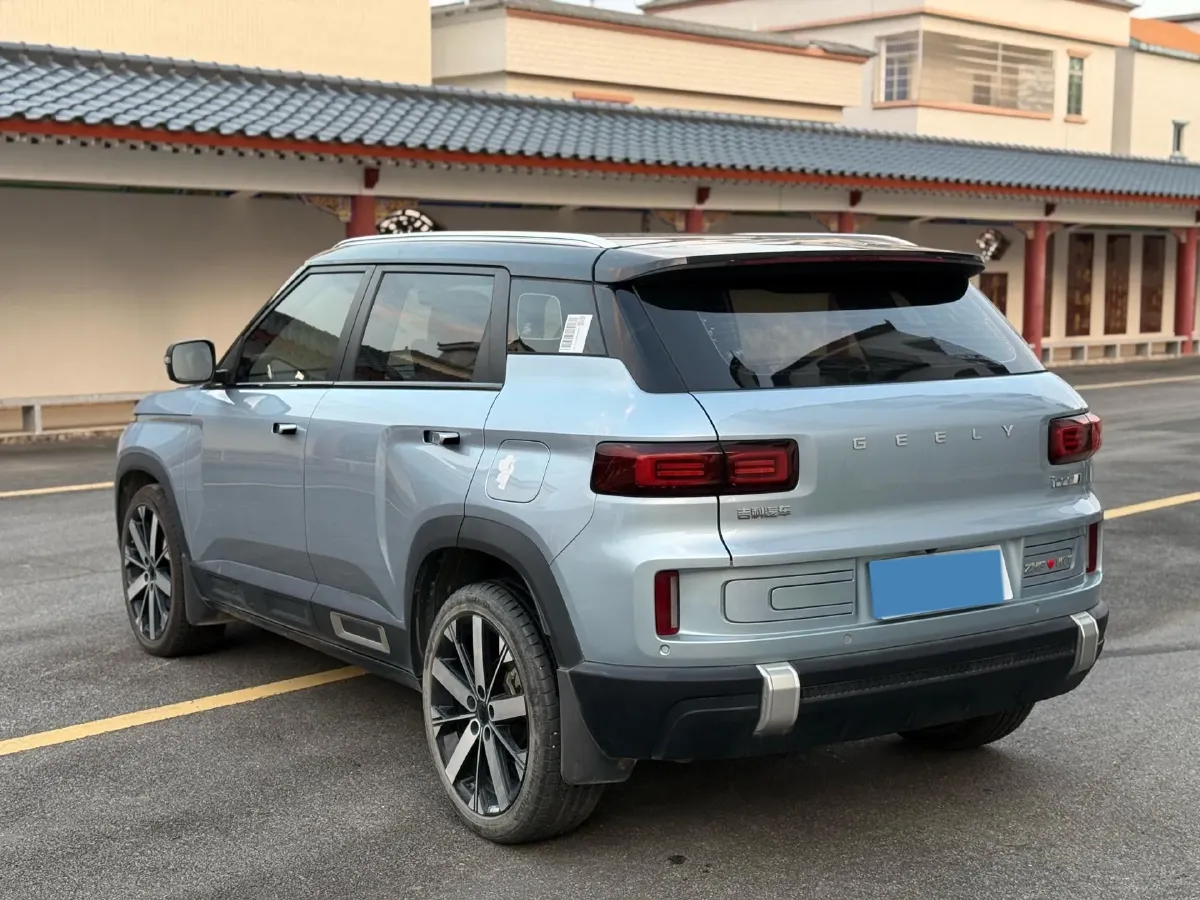 2023 Geely ICON 1.5T 181HP L4 7DCT,autocango,china used car exporter,china ev exporter,chinese used car exporter,chinese used ev exporter