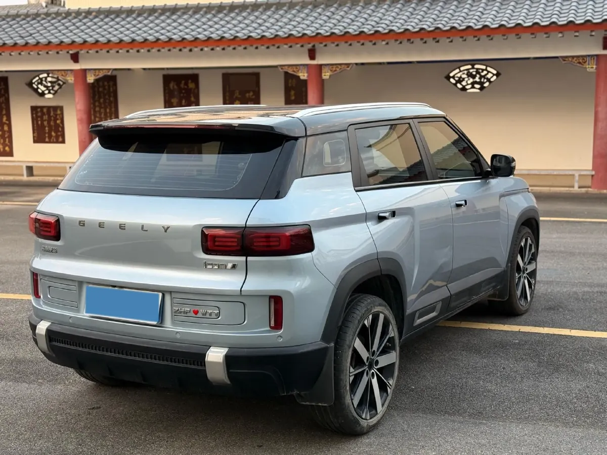 2023 Geely ICON 1.5T 181HP L4 7DCT,autocango,china used car exporter,china ev exporter,chinese used car exporter,chinese used ev exporter