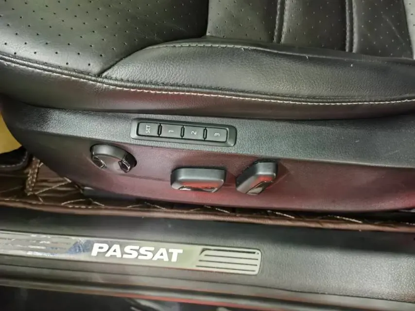 2017 Volkswagen Passat 1.8T 180HP L4 7DCT,autocango,china used car exporter,china ev exporter,chinese used car exporter,chinese used ev exporter