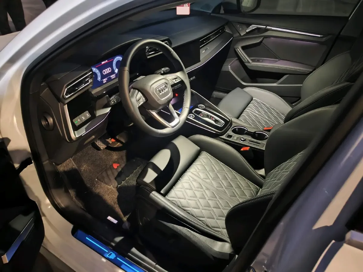 2026 Audi A3 1.5T 160HP L4 7DCT,autocango,china used car exporter,china ev exporter,chinese used car exporter,chinese used ev exporter