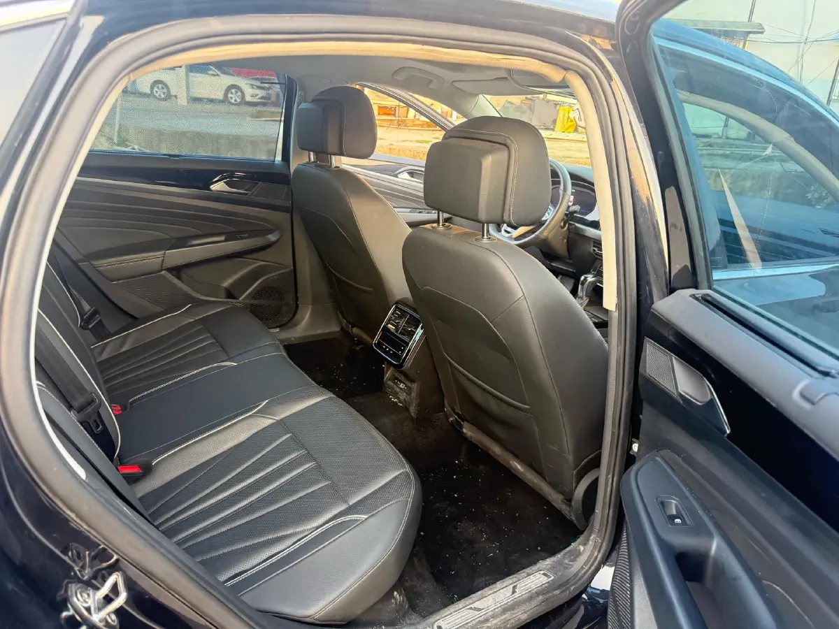 2024 Volkswagen Passat 2.0T 220HP L4 7DCT,autocango,china used car exporter,china ev exporter,chinese used car exporter,chinese used ev exporter