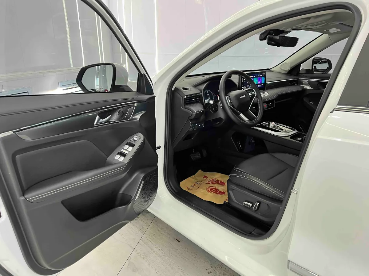 2021 Haval Jolion 1.5T 150HP L4 7DCT,autocango,china used car exporter,china ev exporter,chinese used car exporter,chinese used ev exporter