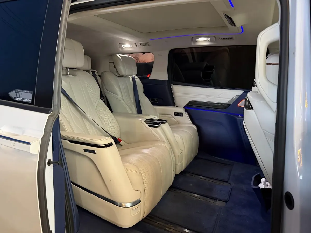 2023 Buick Century 2.0T 237HP L4 9AT,autocango,china used car exporter,china ev exporter,chinese used car exporter,chinese used ev exporter