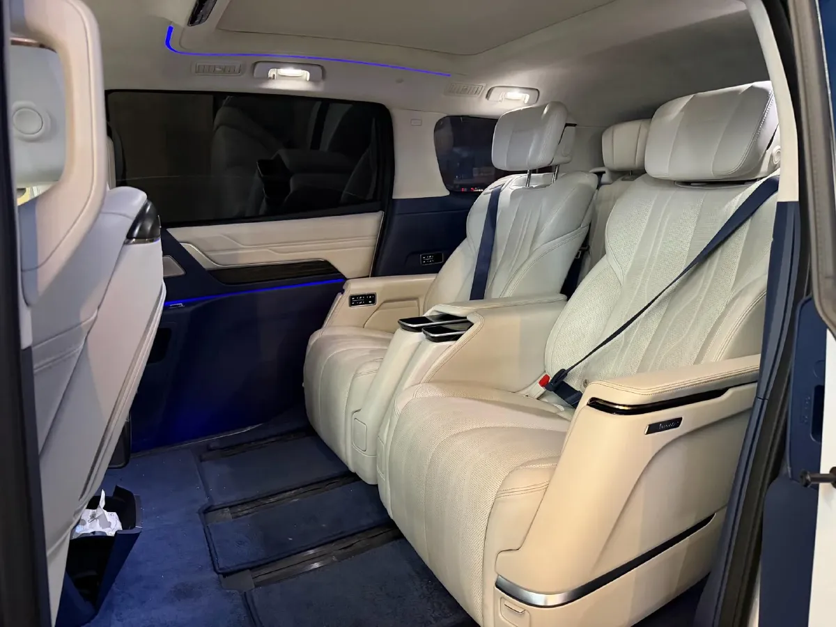 2023 Buick Century 2.0T 237HP L4 9AT,autocango,china used car exporter,china ev exporter,chinese used car exporter,chinese used ev exporter