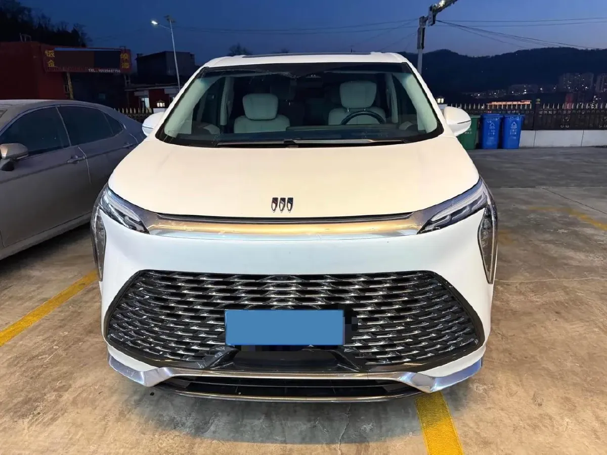 2023 Buick Century 2.0T 237HP L4 9AT,autocango,china used car exporter,china ev exporter,chinese used car exporter,chinese used ev exporter