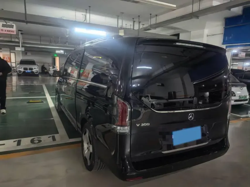 2024 Mercedes-Benz V Class 2.0T 231HP L4 9AT,autocango,china used car exporter,china ev exporter,chinese used car exporter,chinese used ev exporter