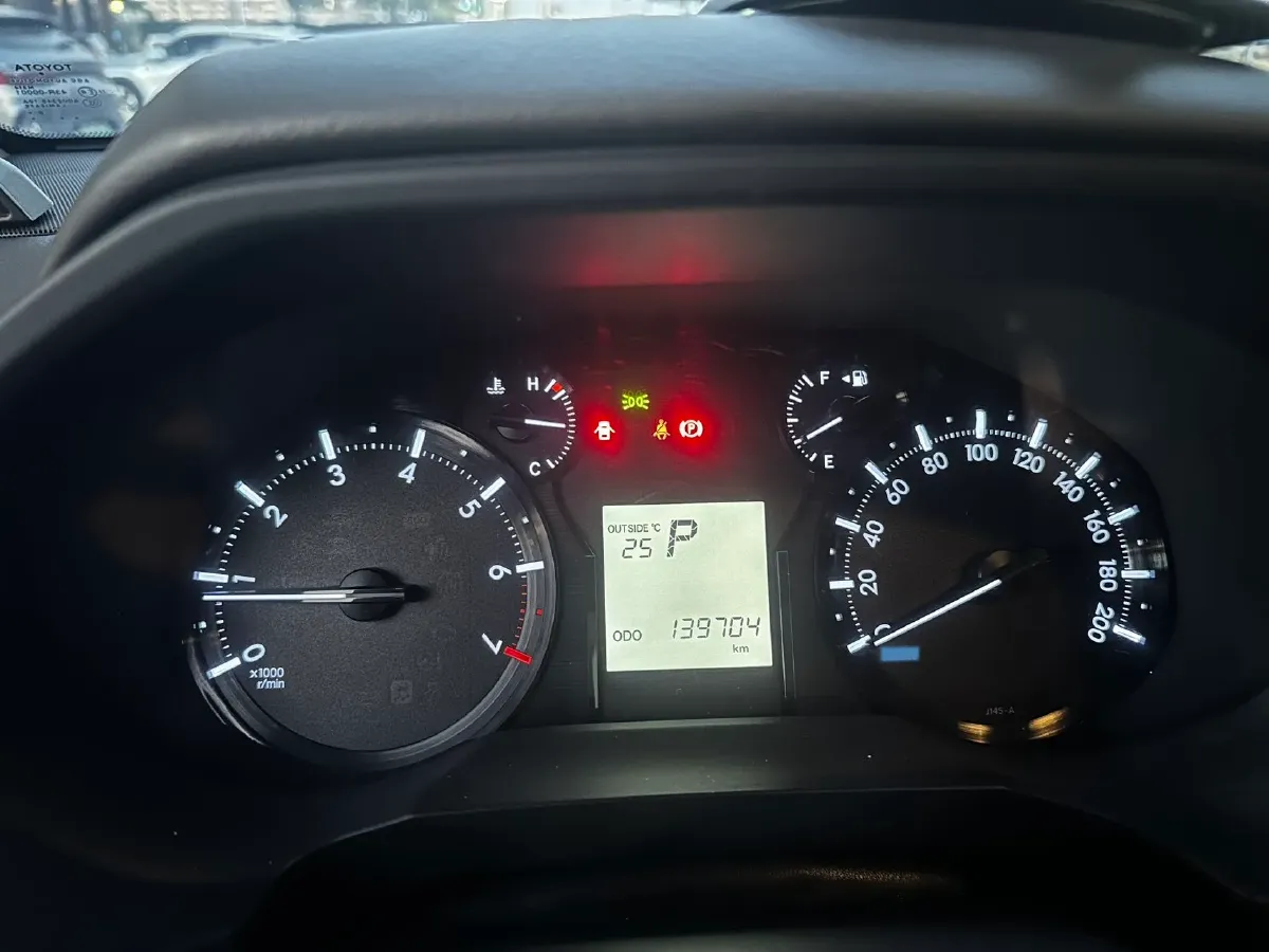 2018 Land Rover Discovery Sport 2.0T 241HP L4 9AT,autocango,china used car exporter,china ev exporter,chinese used car exporter,chinese used ev exporter