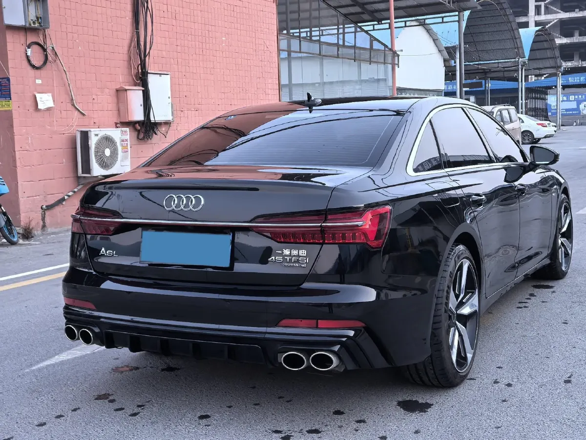 2024 Audi A6L 2.0T 245HP L4 7DCT,autocango,china used car exporter,china ev exporter,chinese used car exporter,chinese used ev exporter