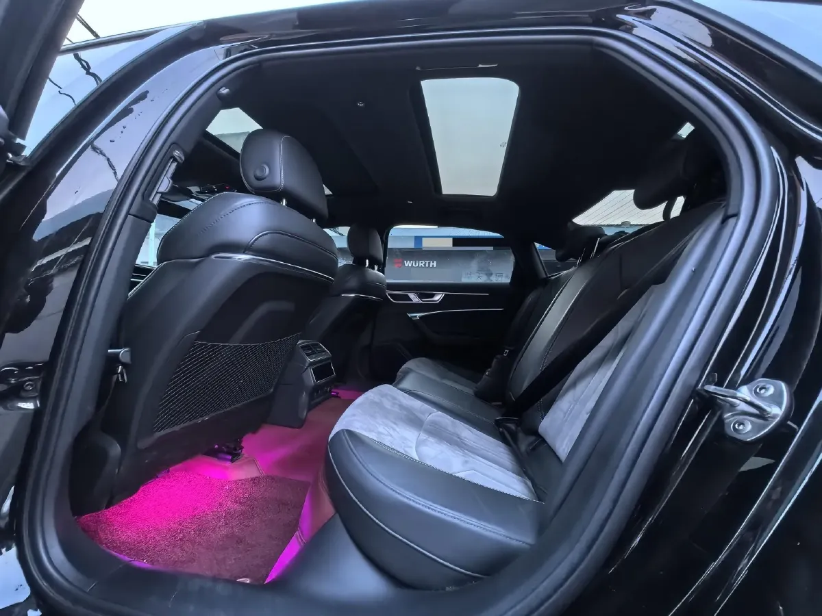 2024 Audi A6L 2.0T 245HP L4 7DCT,autocango,china used car exporter,china ev exporter,chinese used car exporter,chinese used ev exporter