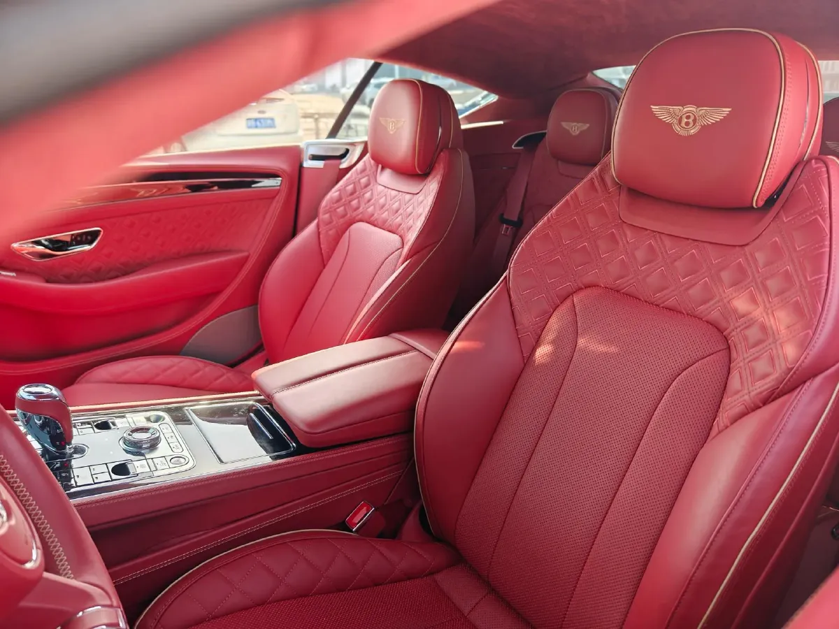 2022 Bentley Continental 4.0T 549HP V8 8DCT,autocango,china used car exporter,china ev exporter,chinese used car exporter,chinese used ev exporter