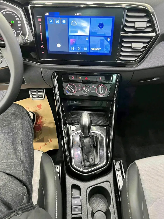 2021 Jetta VS7 1.4T 150HP L4 6AT,autocango,china used car exporter,china ev exporter,chinese used car exporter,chinese used ev exporter