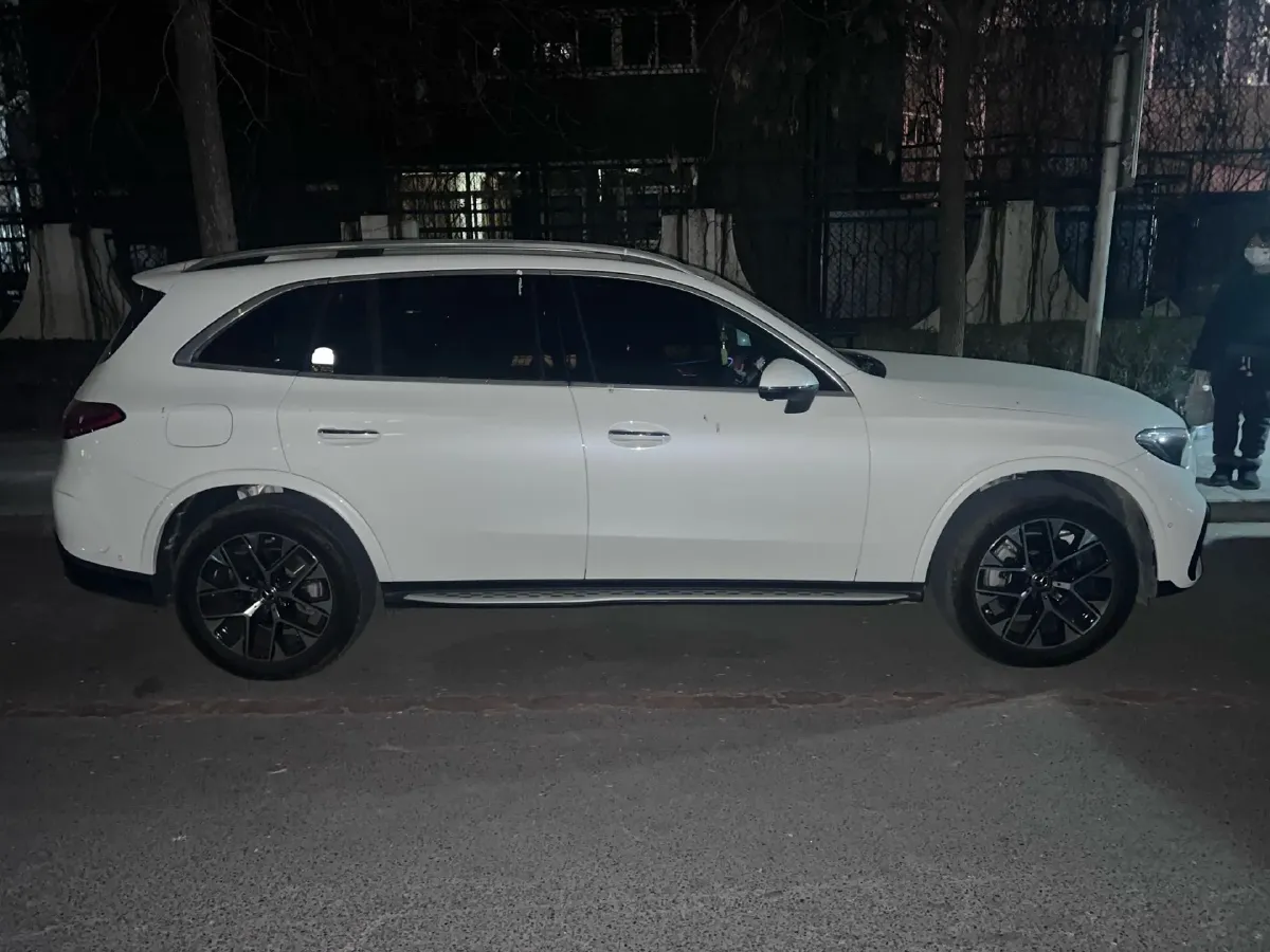 2024 Mercedes-Benz GLC Class 2.0T 204HP L4 9AT,autocango,china used car exporter,china ev exporter,chinese used car exporter,chinese used ev exporter